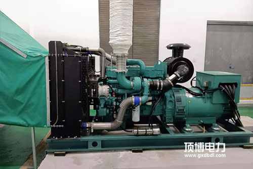 水冷式广西顶博发电机组制造发生散热器溢流原因